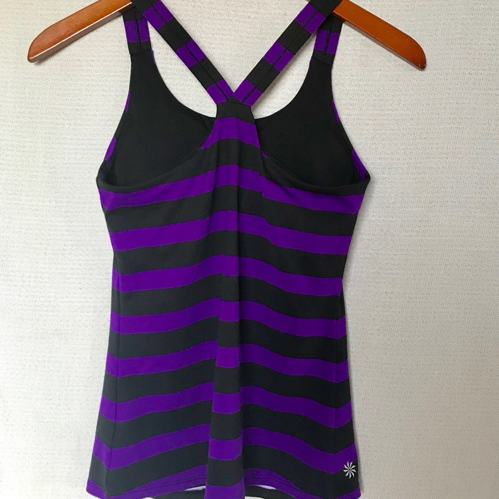 💜2/$15 Athleta purple sports top